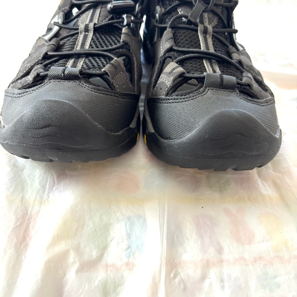 Ariat Camo Outdoor Hiking Sandals gray black closed toe trail SZ 10 Worn 1X